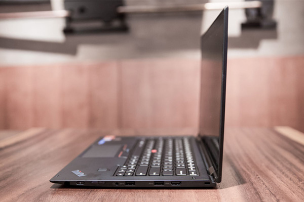 联想ThinkPad X1 YOGA 14寸超薄本 OLED触控屏1.3kg轻巧机身
