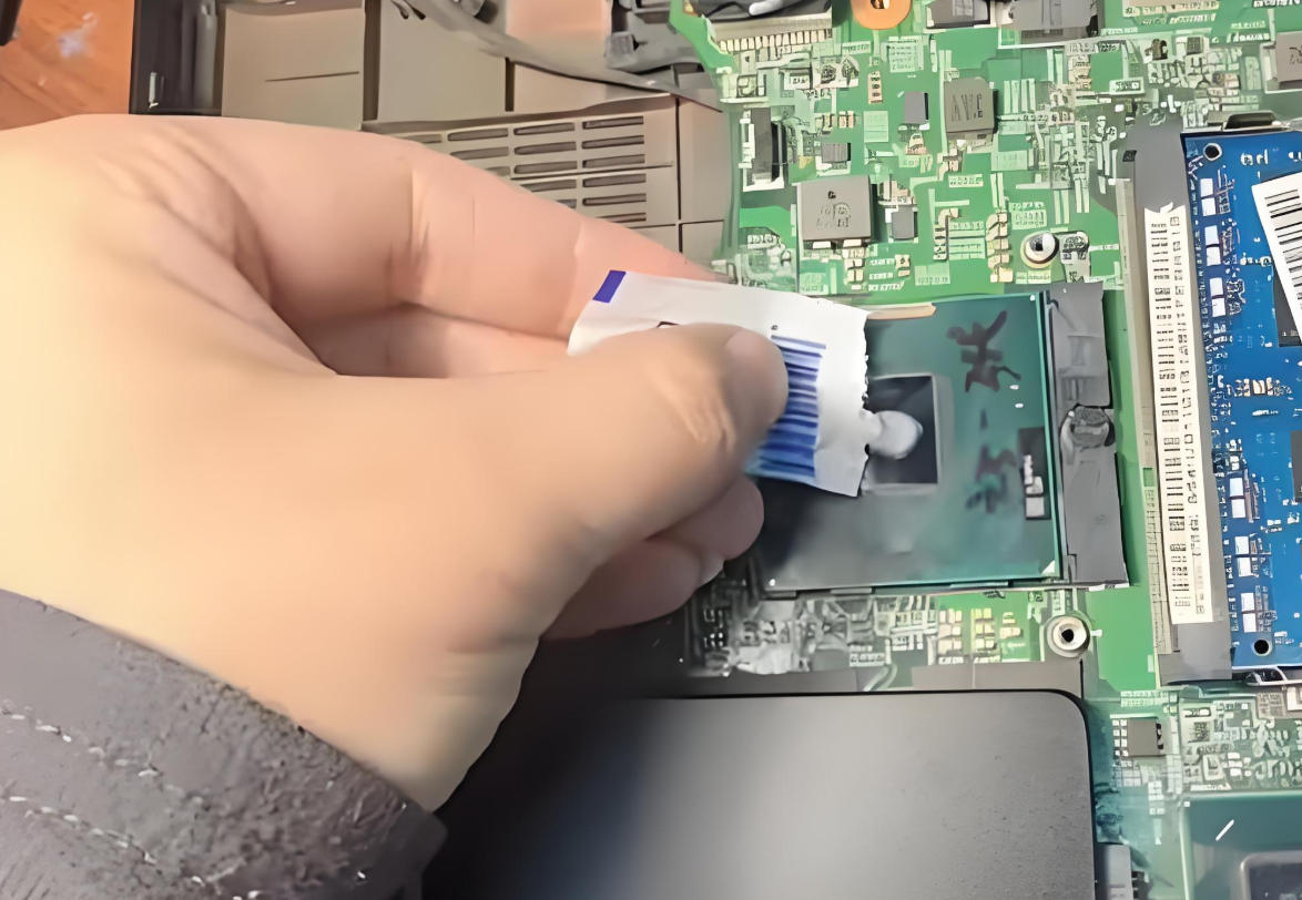 笔记本越用越慢？电脑开机占内存这么高？真正元凶不是系统老化